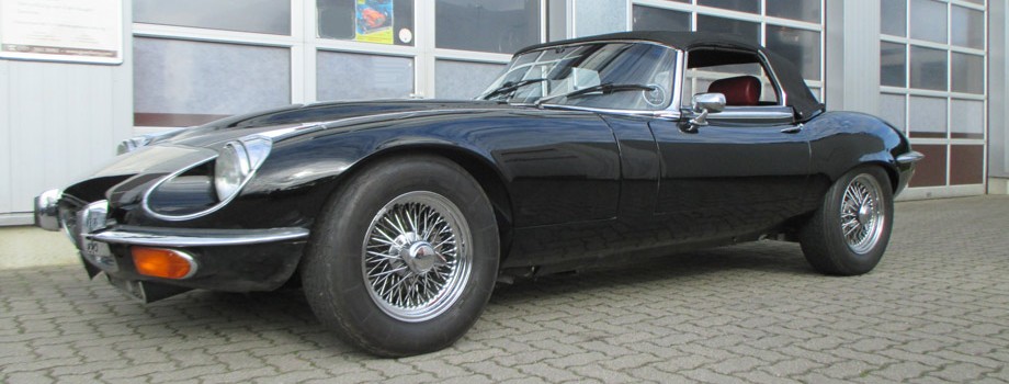 Jaguar E-Type Serie 3 V12 Roadster aus 1973 – Unfallschadeninstandsetzung